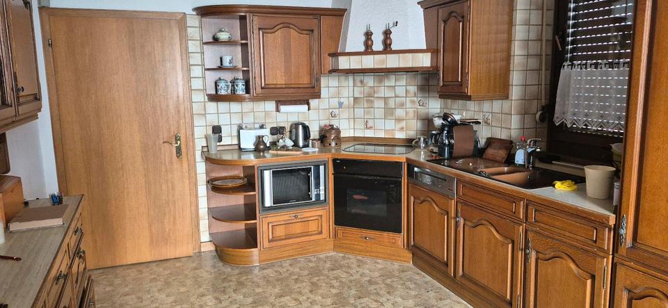 Etagenwohnung Finnentrop - 6 Zimmer, 120 m&sup2;, 890&euro; | Angebot:25231632