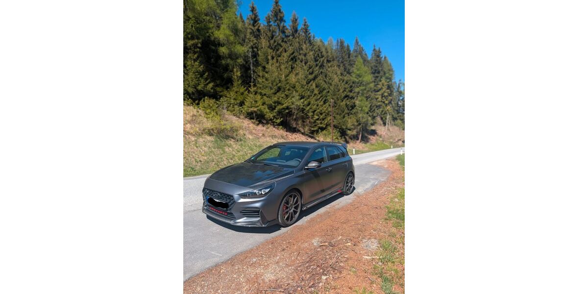 Hyundai i30 35.700 km 12.345 &euro; München 81829