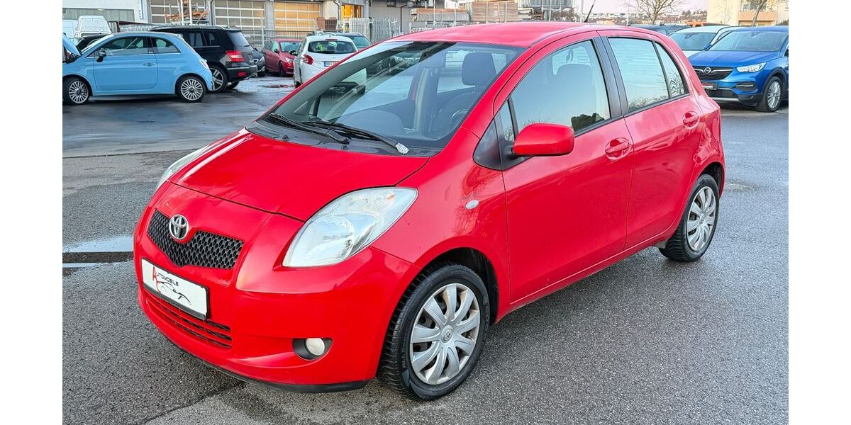 Toyota Yaris 180.000 km 2.999 &euro; Calw 75365