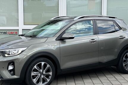 Kia Stonic 49.560 km 17.650 &euro; Mannheim 68199