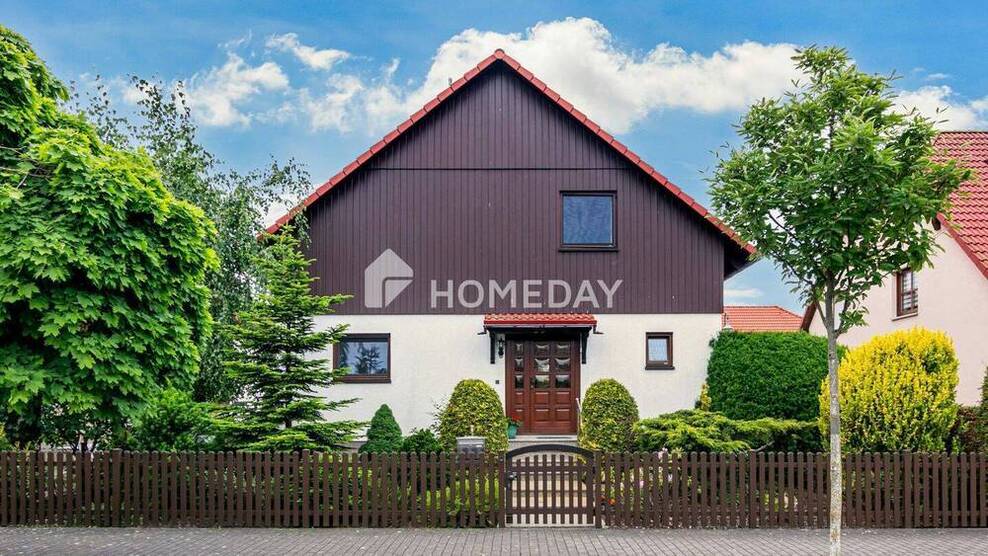 Top gepflegtes EFH mit Gartenparadies, Terrasse, Kamin, Carport und Wohlfühlatmosphäre