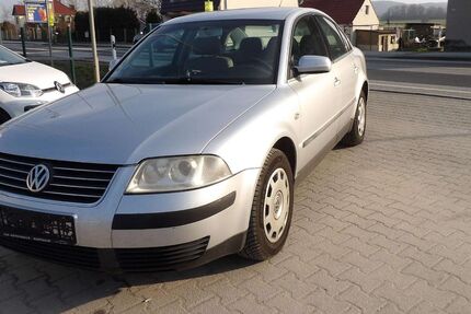 VW Passat 138.000 km 2.999 € Bautzen 02625