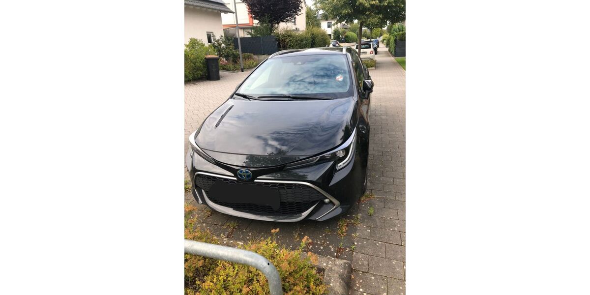 Toyota Corolla 75.000 km 23.500 &euro; Grevenbroich 41516