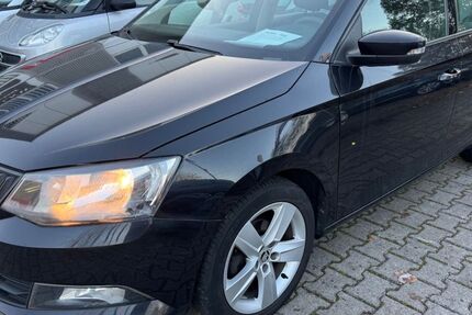 Skoda Fabia 207.400 km 4.600 &euro; Frankfurt am Main 60528