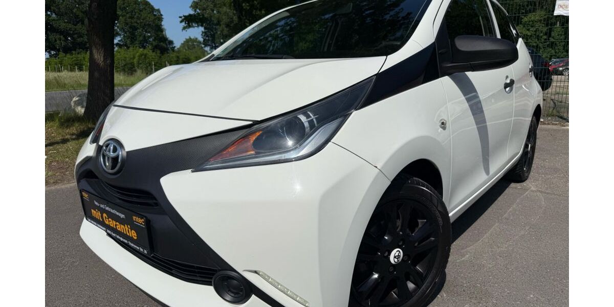 Toyota Aygo (X) 92.000 km 5.990 &euro; Soltau 29614
