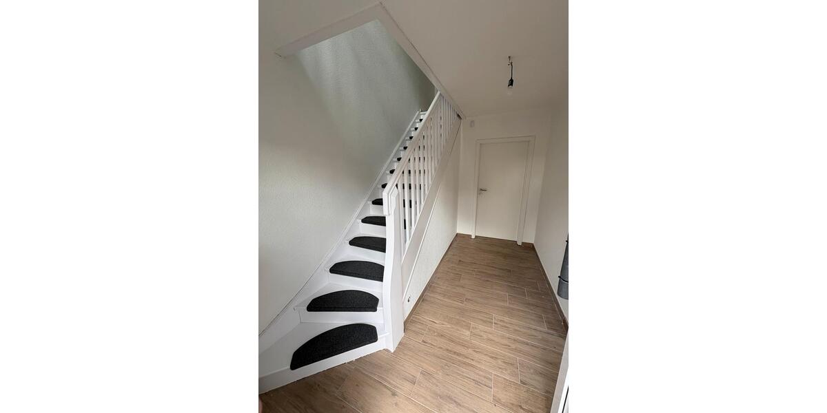 Reihenhaus Heide - 3 Zimmer, 74 m&sup2;, 995&euro; | Angebot:25331703