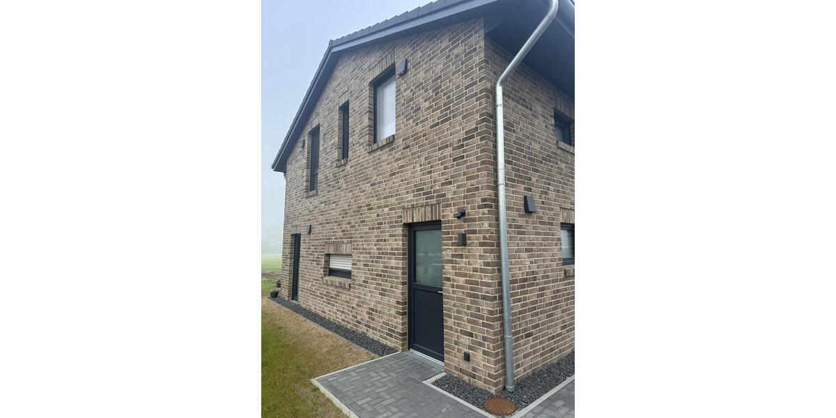 NEUWERTIG ! MODERNE DOPPELHAUSHÄLFTE HAUS in HEMMOOR nähe STADE 3 zimmer