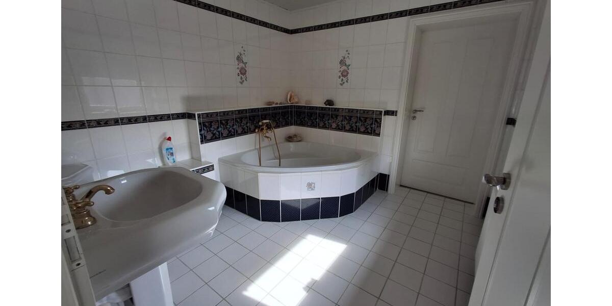 Einfamilienhaus Möllenhagen - 5 Zimmer, 160 m&sup2;, 269.000&euro; | Angebot:26913643
