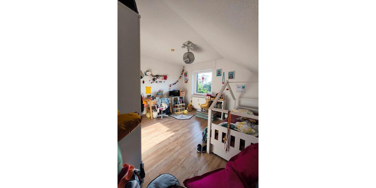 Dachgeschoßwohnung Dortmund Aplerbeck - 6.5 Zimmer, 132 m&sup2;, 398.000&euro; | Angebot:26763383