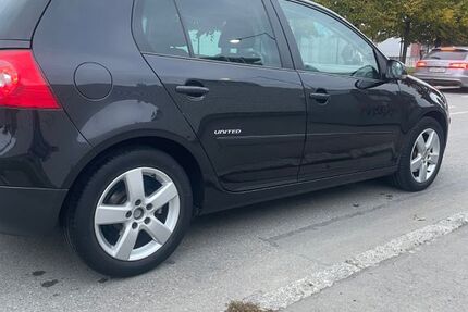VW Golf 217.000 km 4.500 € Heilbronn 74076