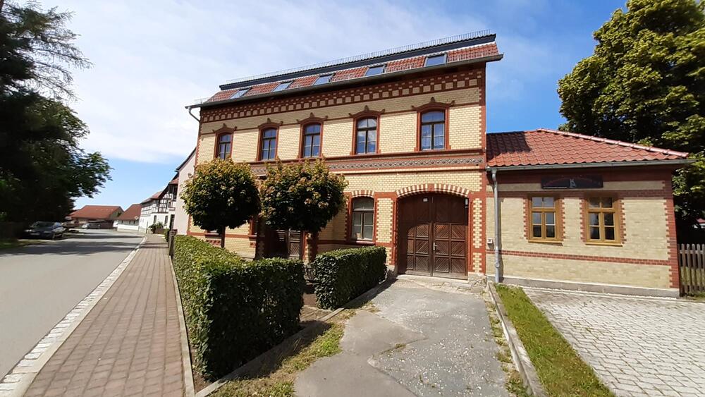 Schönes Mehrfamilienhaus-Sanierungsobjekt mit Garten, Brunnen, Stellplätzen - Mehrfamilienhaus, Wohnhaus Mörsdorf b Stadtroda | Angebot:26991511