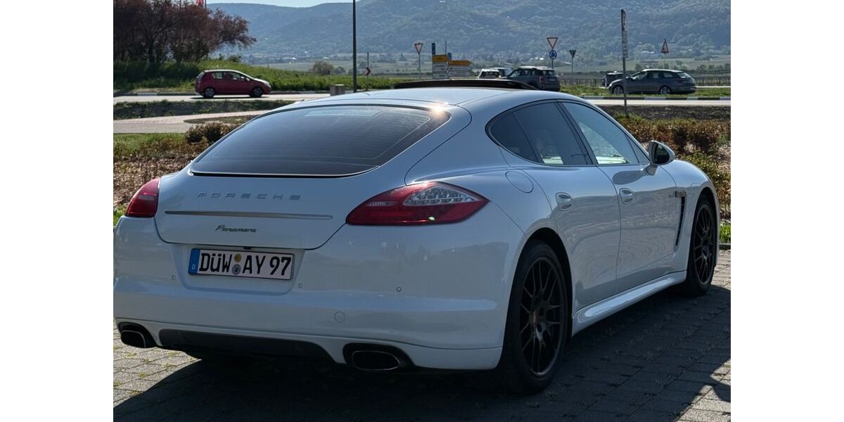 Porsche Panamera 174.500 km 26.500 &euro; Frankeneck 67468