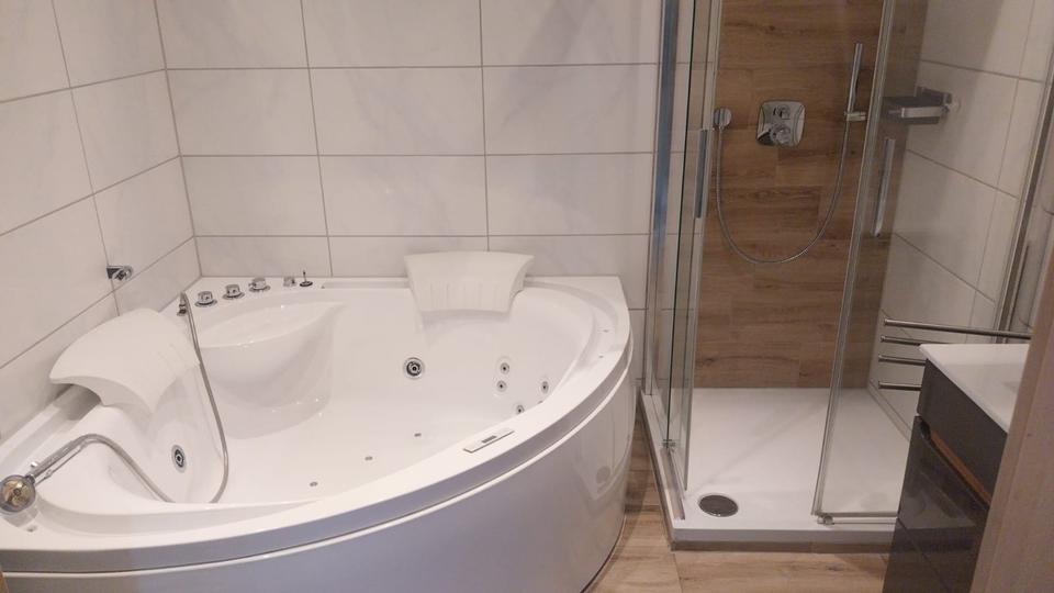 Reihenhaus Unterpleichfeld - 6 Zimmer, 140 m&sup2;, 1.250&euro; | Angebot:25258102