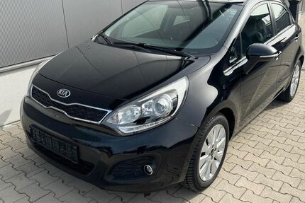Kia Rio 99.983 km 6.798 &euro; Hückelhoven 41836