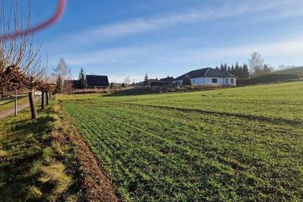 Grundstück Roßwein Niederstriegis - 165.000&euro; | Angebot:24206941