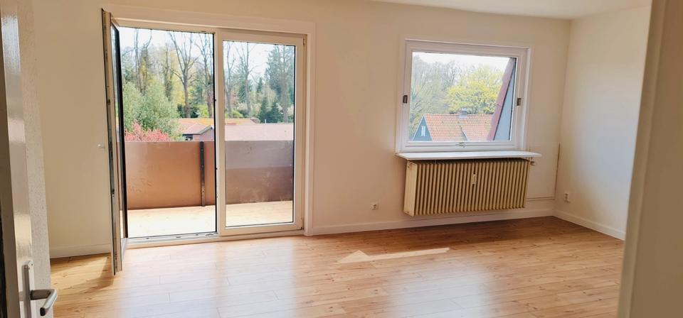 Dachgeschoßwohnung Lütjenburg - 4 Zimmer, 95 m&sup2;, 1.080&euro; | Angebot:26112448