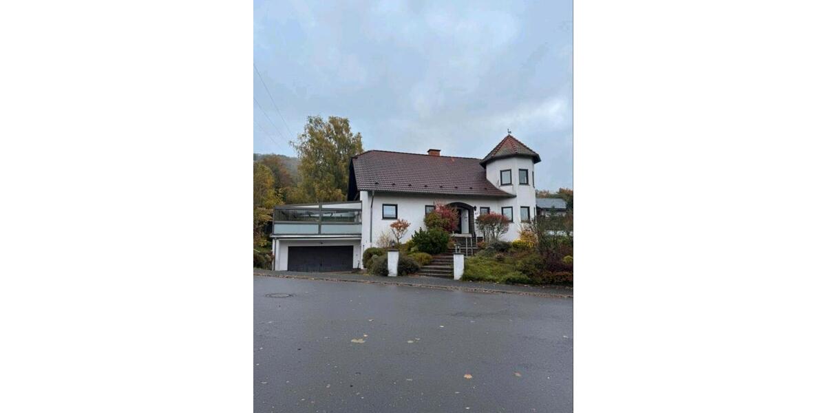 Dachgeschoßwohnung Homburg - 3 Zimmer, 77 m&sup2;, 970&euro; | Angebot:25395692