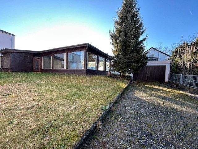 Einfamilienhaus Herzogenaurach - 7 Zimmer, 122 m&sup2;, 690.000&euro; | Angebot:25565815