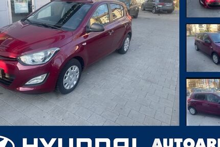 Hyundai i20 93.252 km 5.495 &euro; München 80993