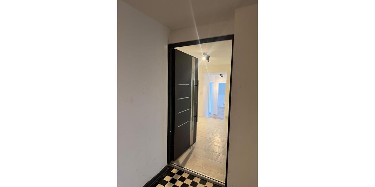 Etagenwohnung Siegen - 3 Zimmer, 95 m&sup2;, 239.000&euro; | Angebot:27136704