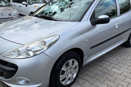 Peugeot 206 130.296 km 2.850 € Berlin Wittenau -Reinickendorf 13407