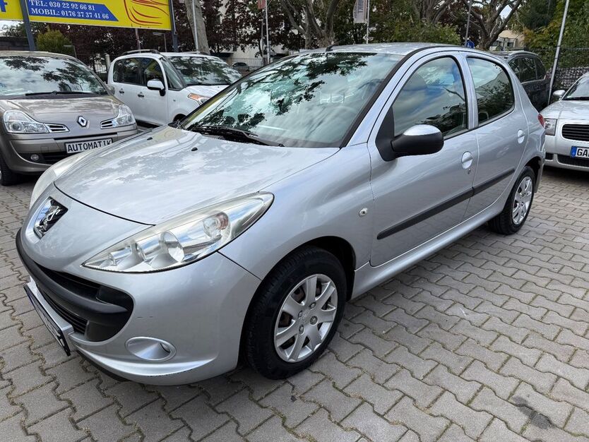 Peugeot 206 130.296 km 2.850 € Berlin Wittenau -Reinickendorf 13407