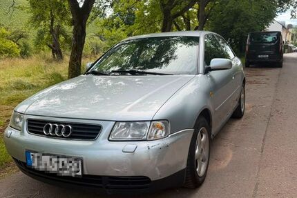 Audi A3 304.000 km 749 &euro; Trier 54290