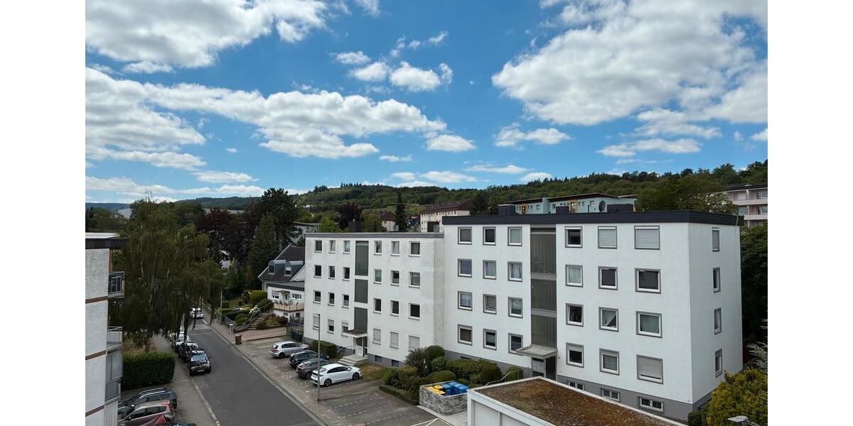 Dachgeschoßwohnung Idstein - 4.5 Zimmer, 102 m&sup2;, 325.000&euro; | Angebot:27144252