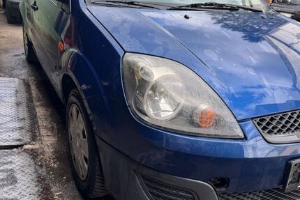 Ford Fiesta 231.000 km 800 &euro; Kamp-Lintfort 47475
