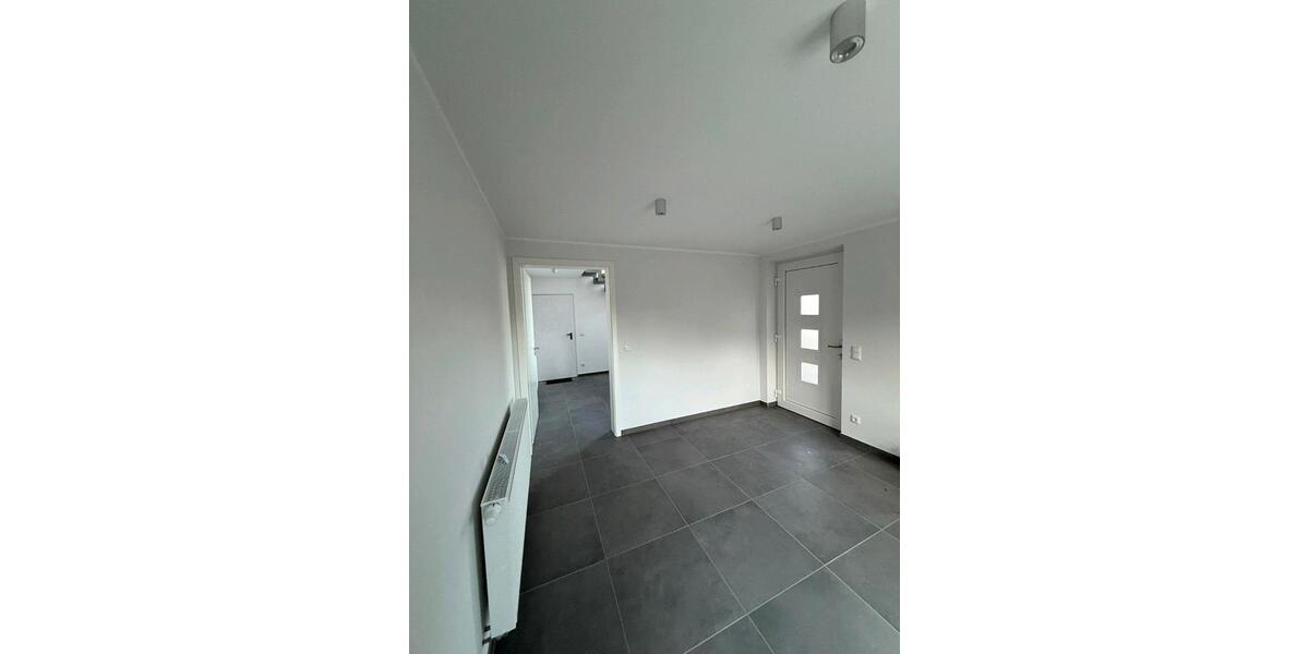 Etagenwohnung Chamerau - 4 Zimmer, 133 m&sup2;, 1.050&euro; | Angebot:24301006