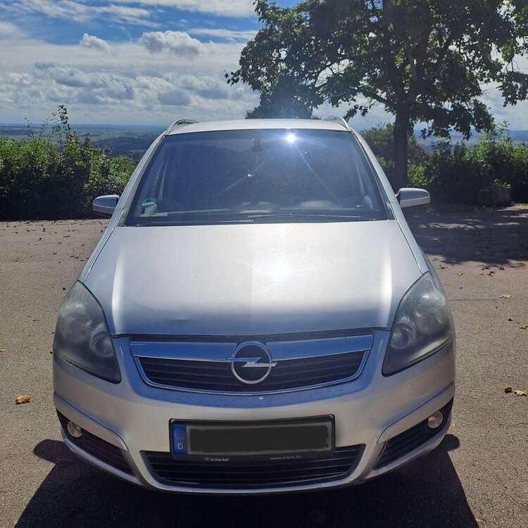 Opel Zafira 260.000 km 2.600 € Uttenweiler 88524