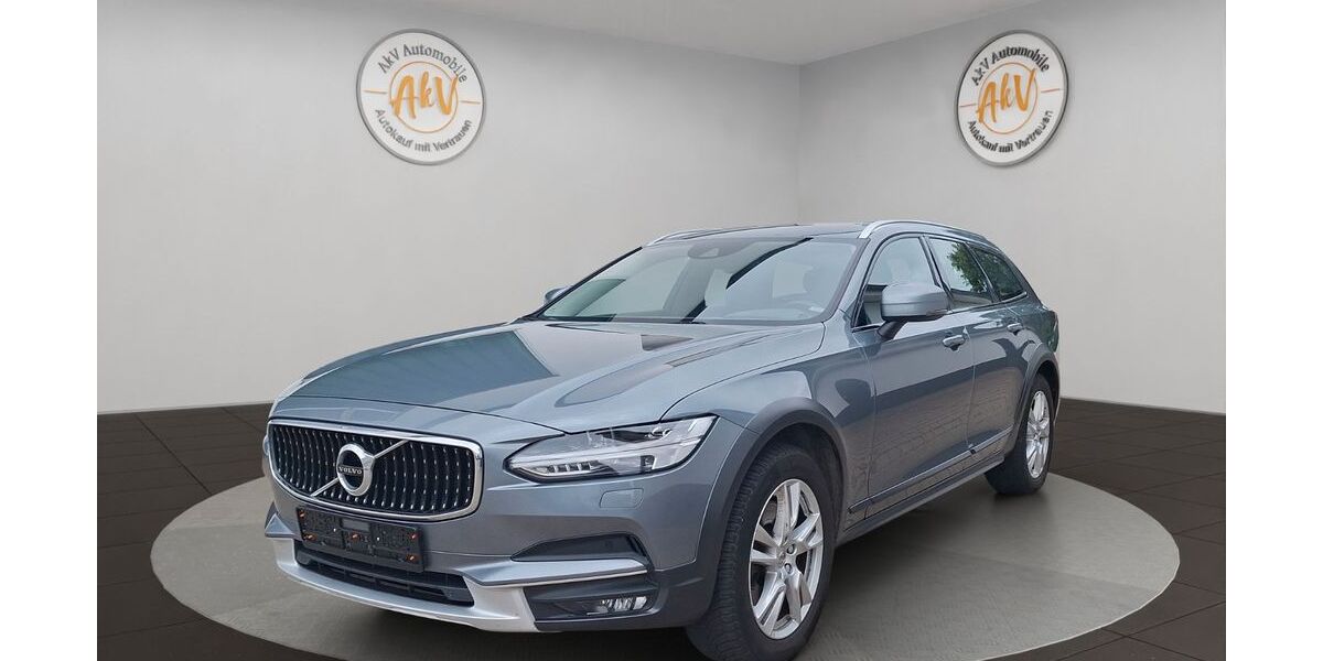 Volvo V90 Cross Country 165.000 km 19.980 &euro; Ellerbek 25474