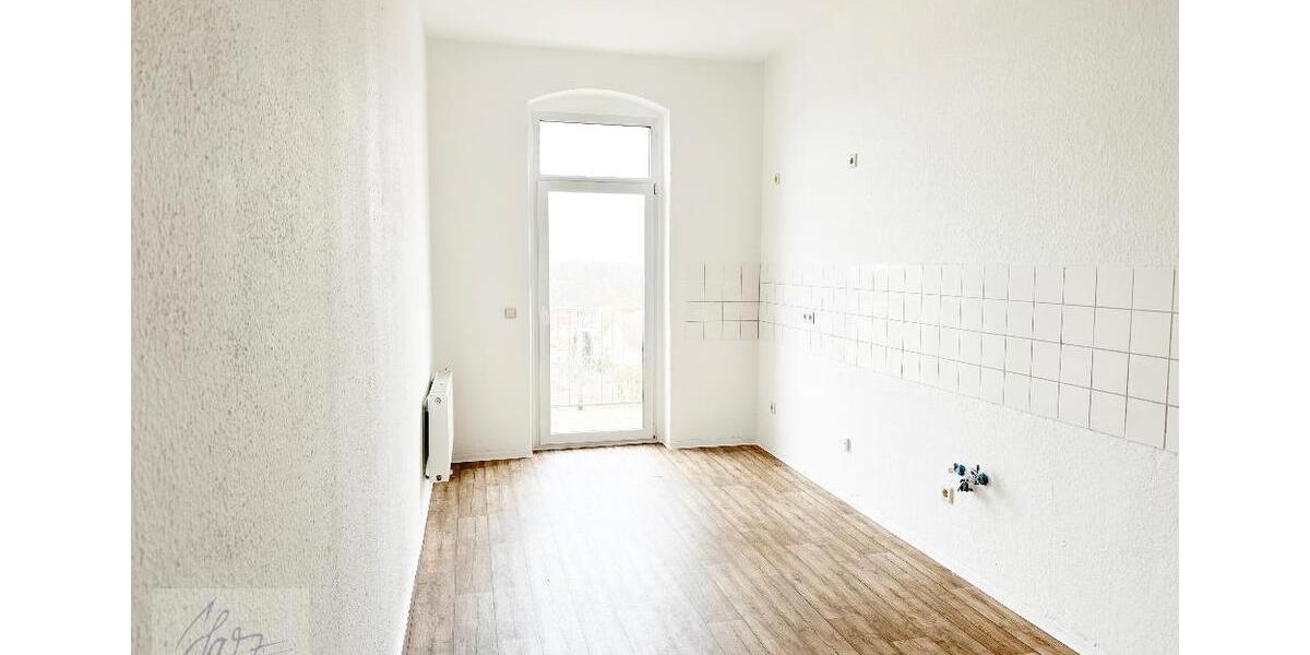 Etagenwohnung Riesa - 2 Zimmer, 74 m&sup2;, 395&euro; | Angebot:26400676