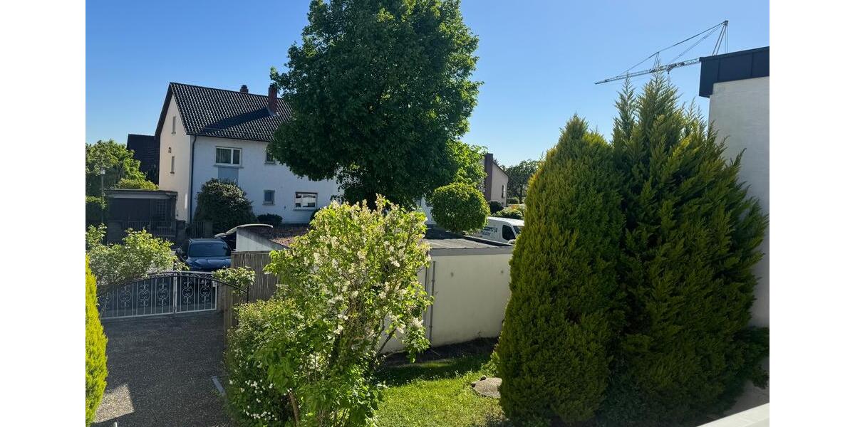 Bungalow Aschaffenburg Damm - 7 Zimmer, 203 m&sup2;, 1.750&euro; | Angebot:26544387