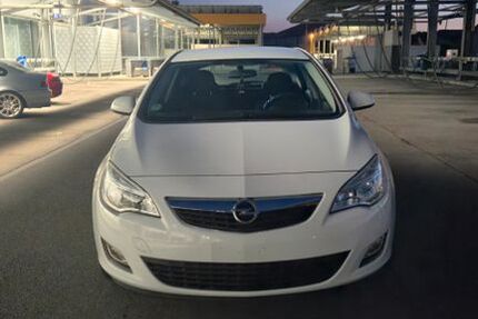 Opel Astra 77.200 km 6.500 &euro; Schwäbisch Hall 74545