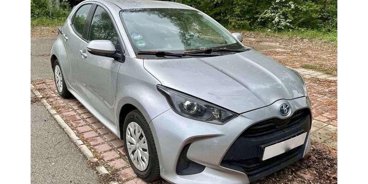 Toyota Yaris 110.000 km 14.200 &euro; Gundelfingen 79194