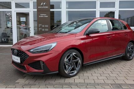 Hyundai i30 4.381 km 30.598 € Leverkusen 51373