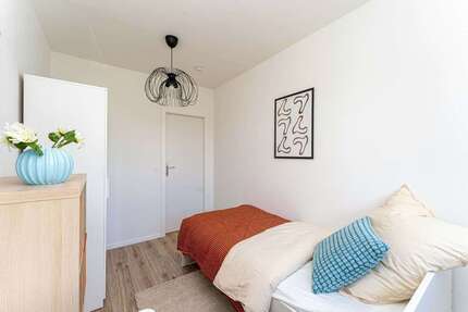 Zimmer Potsdam Stern - 630&euro; | Angebot:27414221