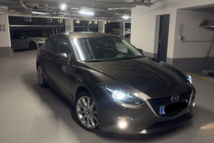 Mazda 3 122.000 km 11.300 &euro; Offenbach 63065