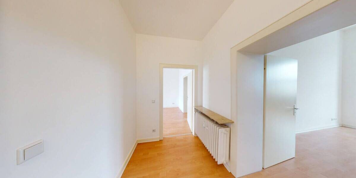 Etagenwohnung Düsseldorf Friedrichstadt - 2 Zimmer, 81 m&sup2;, 1.100&euro; | Angebot:26379723