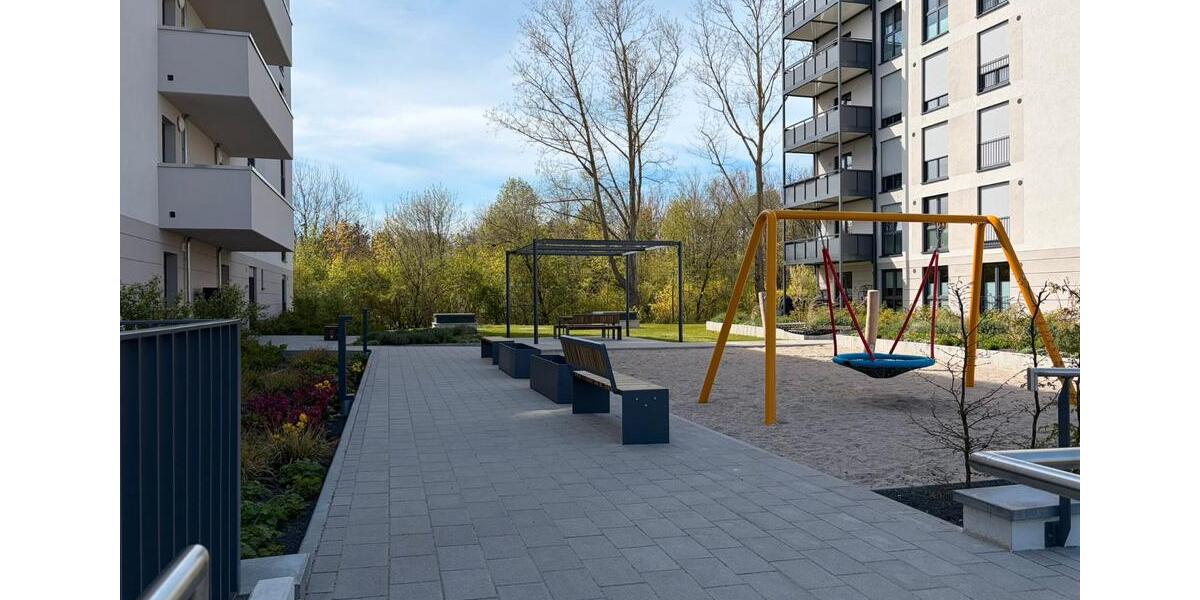 Etagenwohnung Rostock Groß-Klein - 4 Zimmer, 101 m&sup2;, 1.850&euro; | Angebot:26251046