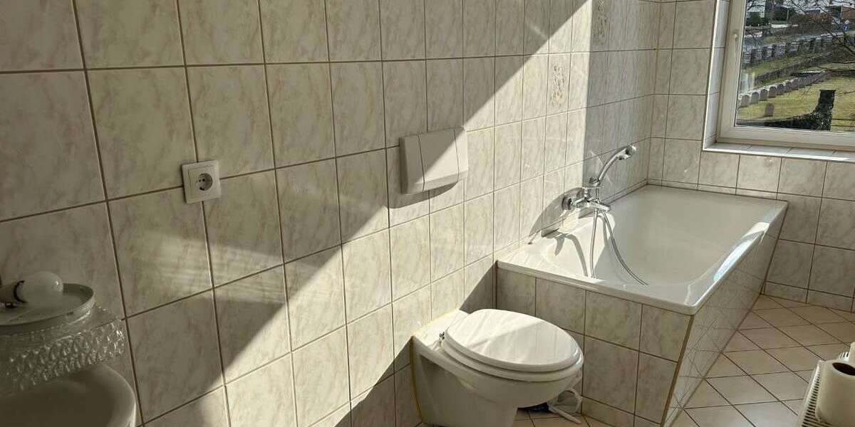 7-Familienhaus mit hoher Mietrendite - Anlageobjekt Pößneck | Angebot:25986756