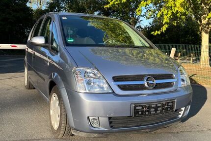 Opel Meriva 61.000 km 3.699 € Frankfurt 60388