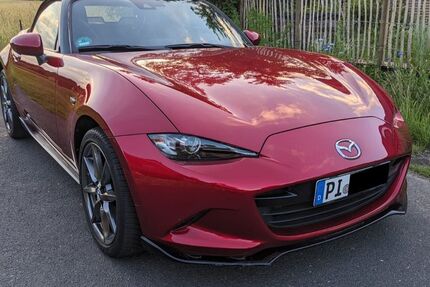Mazda MX-5 60.000 km 22.900 &euro; Kummerfeld 25495