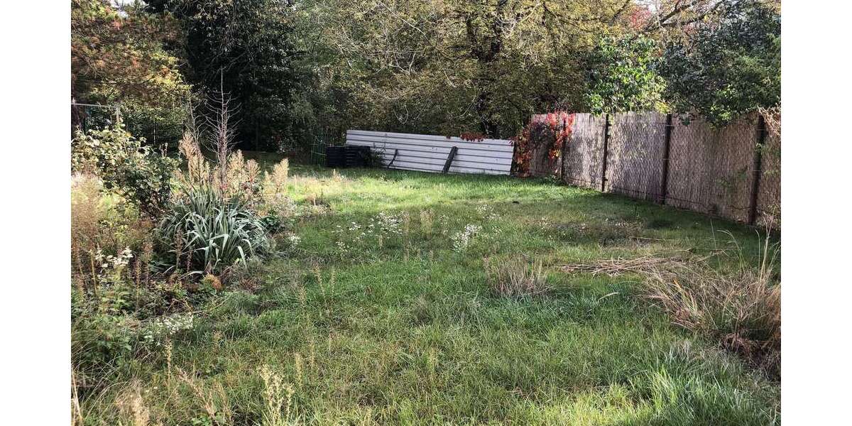 ++Doppelhaushälfte mit Entwicklungspotential in Döllnitz++ 7 zimmer