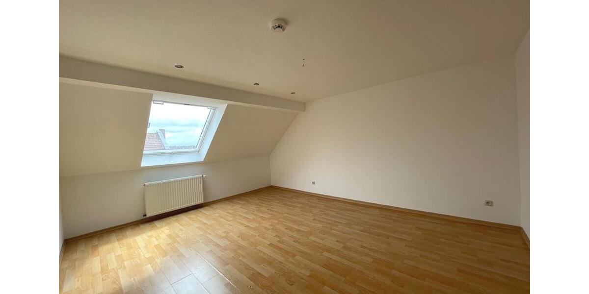 Dachgeschoßwohnung Leipzig Ost - 2 Zimmer, 66 m&sup2;, 699&euro; | Angebot:26645164
