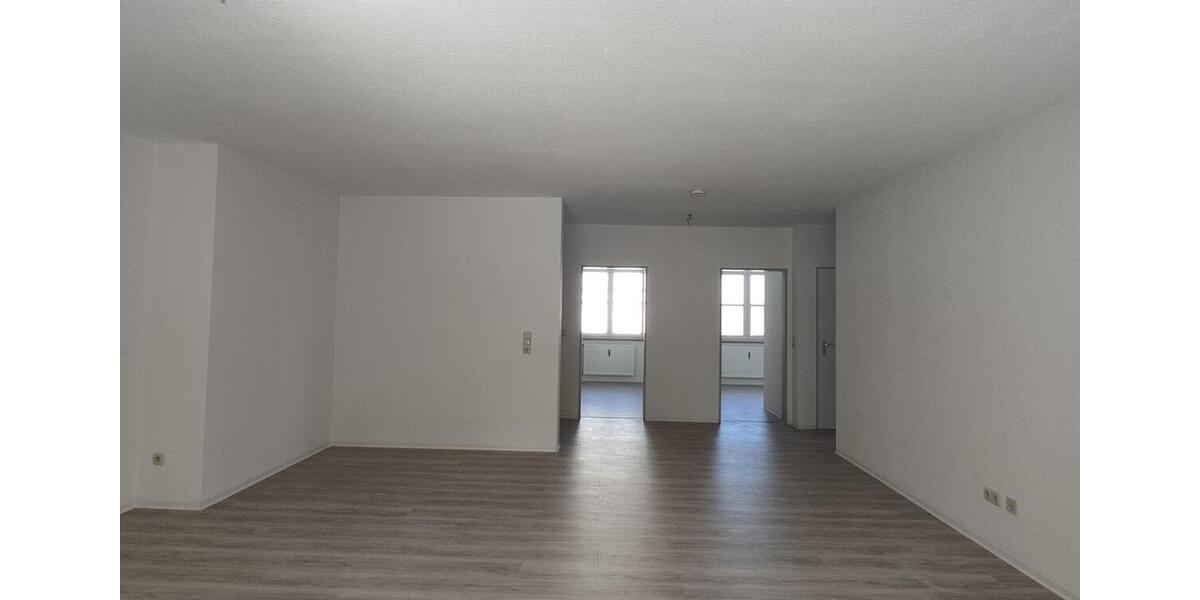 Etagenwohnung Plauen Alt Chrieschwitz - 4 Zimmer, 91 m&sup2;, 540&euro; | Angebot:26671103