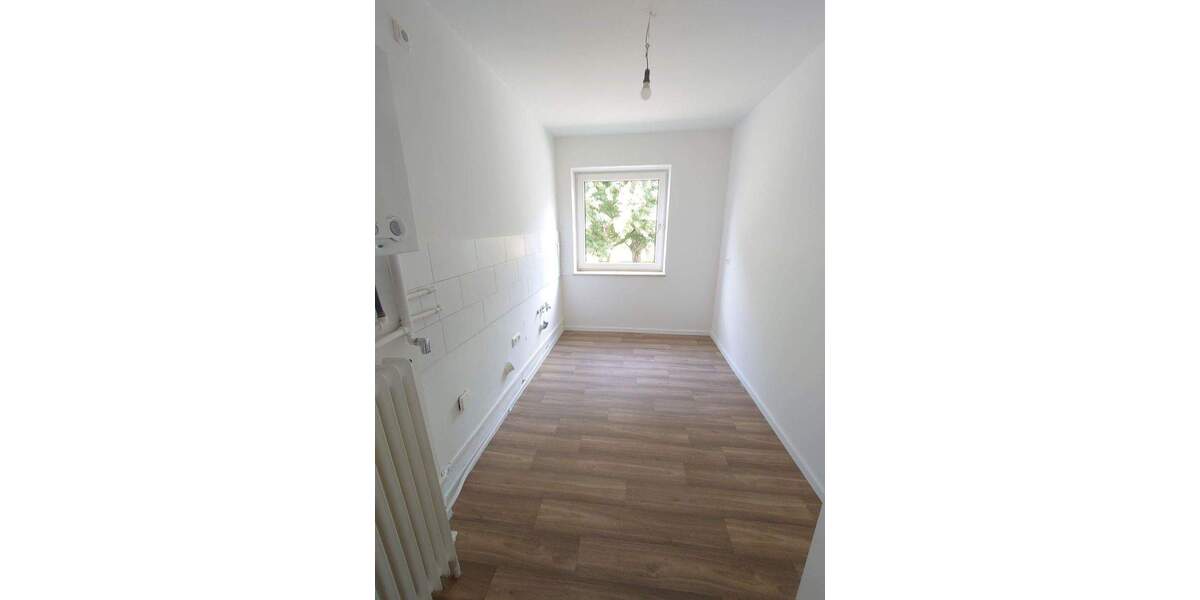 Zum 01.02.2026 - neues Jahr, neues Glück - sanierte Wohnung mit Balkon 2 zimmer