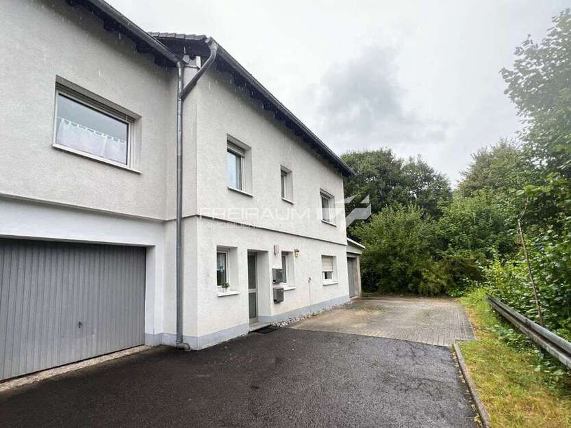 Haus zum Kaufen in Freudenberg 210.000 € 159.47 m²