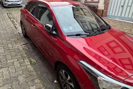 Hyundai i20 21.000 km 11.880 &euro; Neustadt 67434